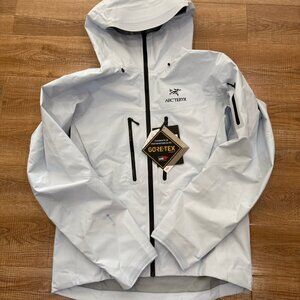 Arc'teryx hooded ski/snowboard jacket, size L